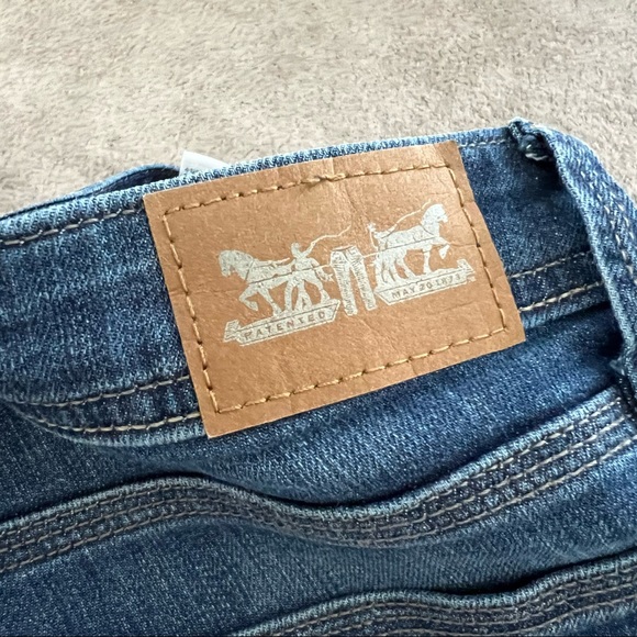 Levi’s Curvy 529 Skinny Jean - Picture 5 of 6